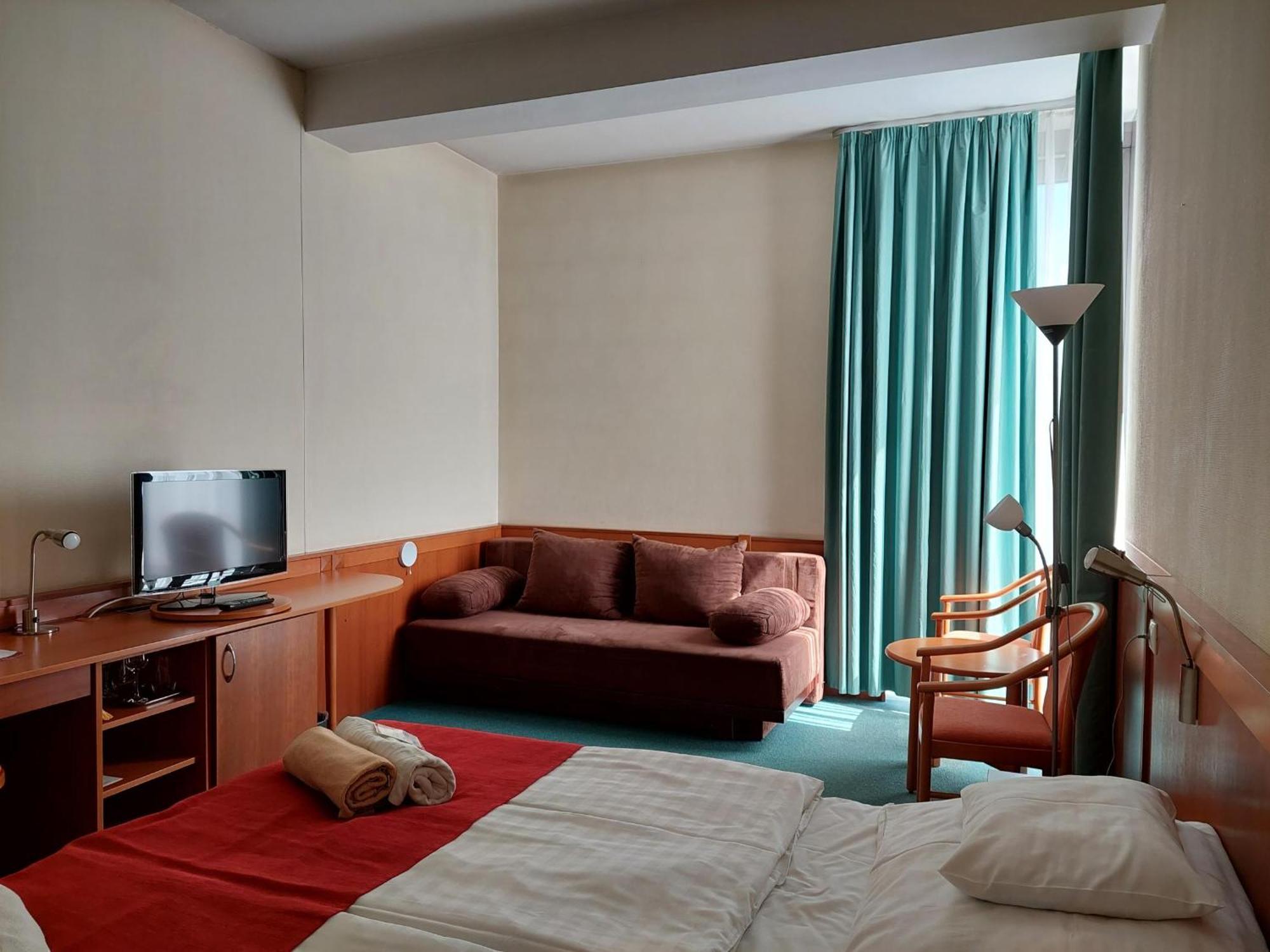 Hajdúszoboszló Hunguest Hotel Aqua Sol מראה חיצוני תמונה