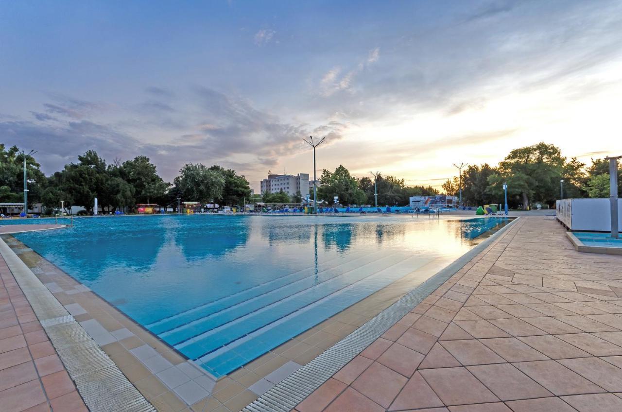 Hajdúszoboszló Hunguest Hotel Aqua Sol מראה חיצוני תמונה