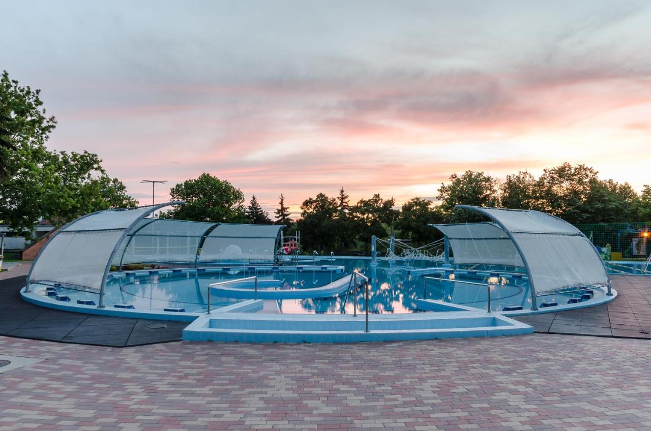 Hajdúszoboszló Hunguest Hotel Aqua Sol מראה חיצוני תמונה